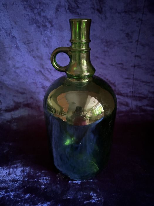 Бутылка с закрывашкой