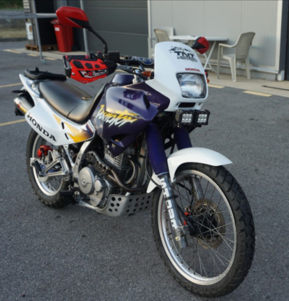 Honda NX 650 Dominator 1999