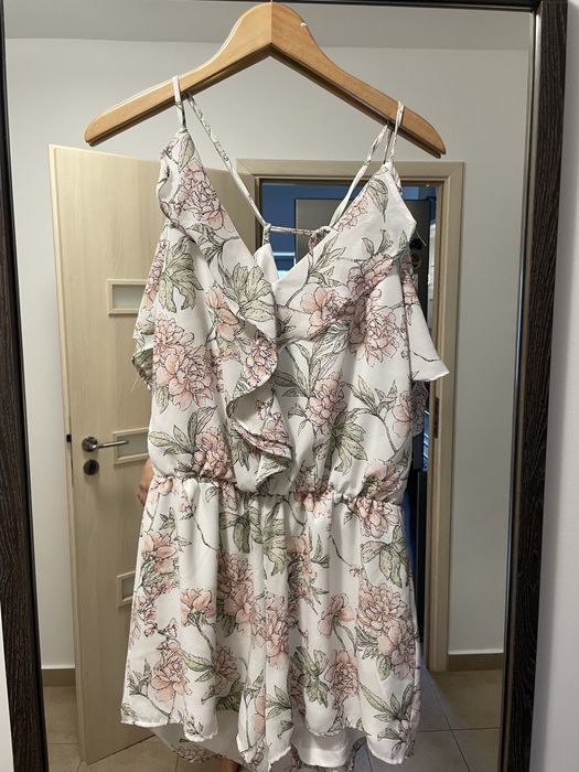 Salopeta New Yorker cu imprimeu floral