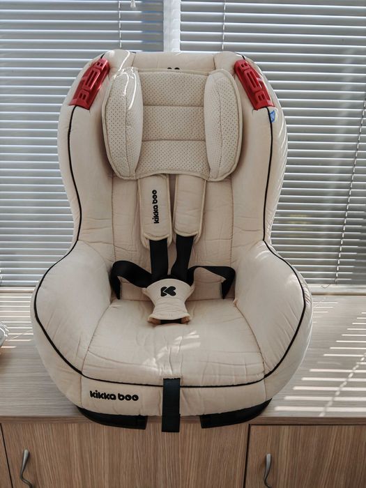 Стол за кола KikkaBoo Regent IsoFix 9-25кг.