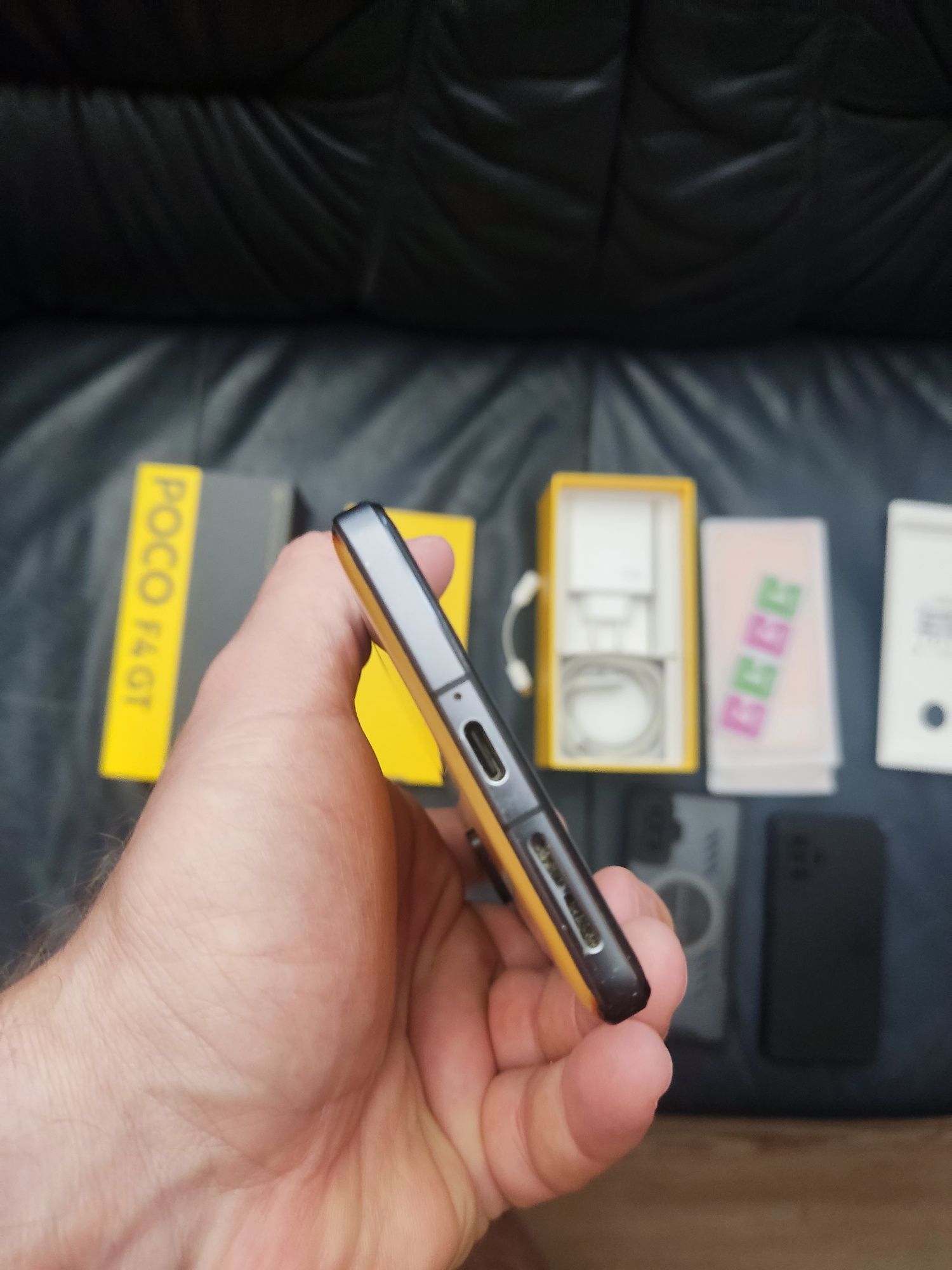 Poco F4 GT 12/256