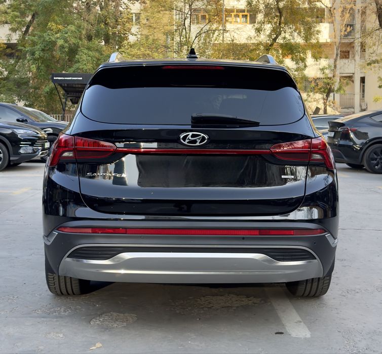 Hyundai Santa Fe 2022, 2.4 — Ideal holatda! Qora rangda.