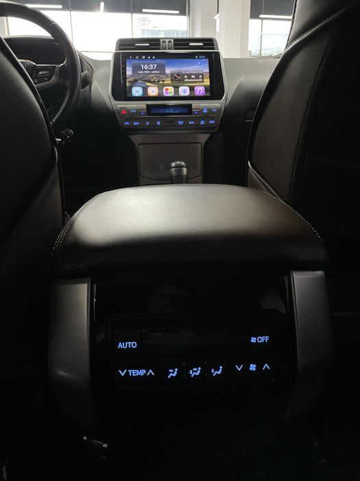 Tayota land cruiser prado 150