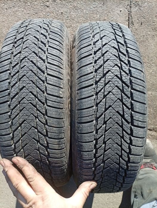 Se vinde două anvelope Allseason pentru MATIZ 155/65/R13 ca NOI