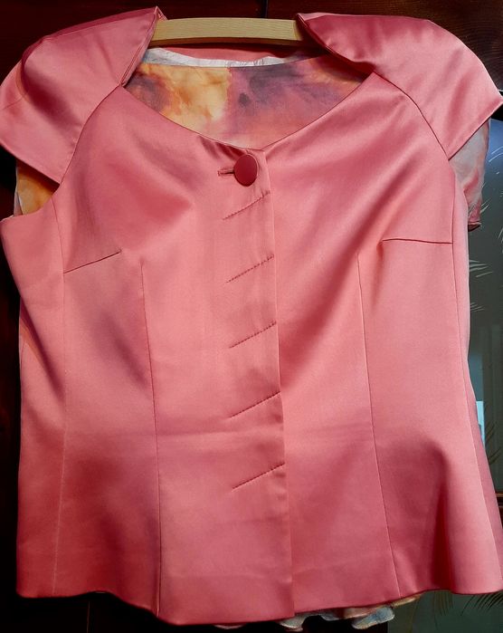 Costum elegant cu fusta de matase-Marimea 46