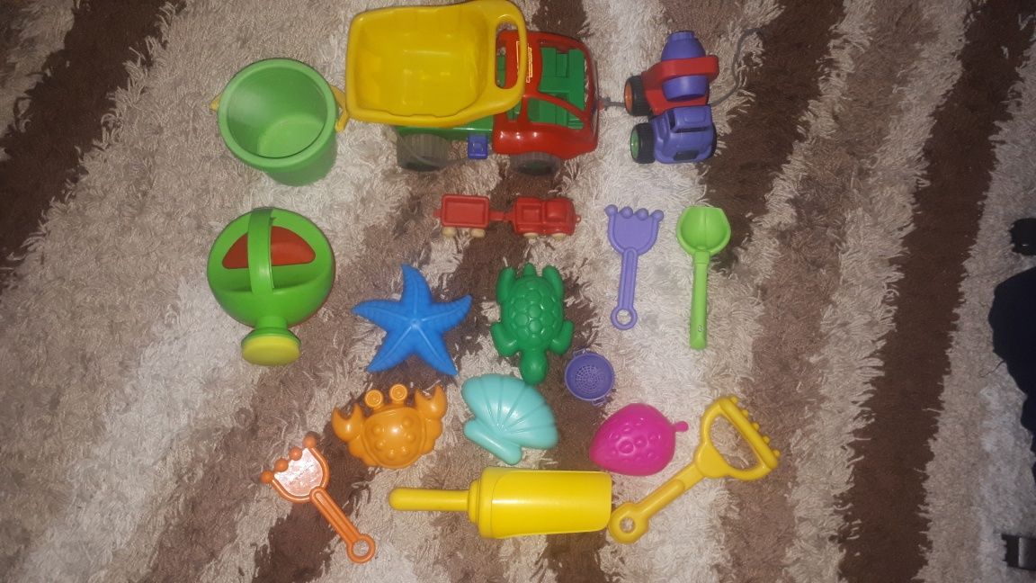 игрушки для снега и песка