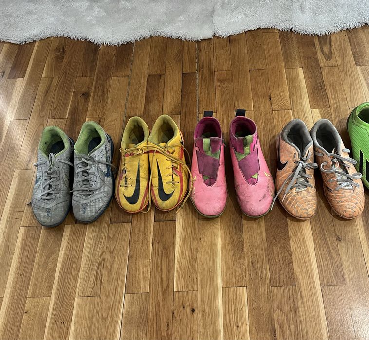 Оригинални футболни стоножки найк