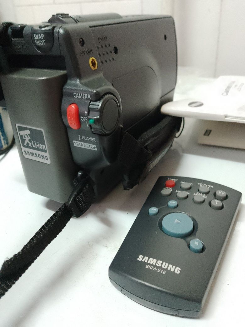 Camera de filmat Samsung VP-L907