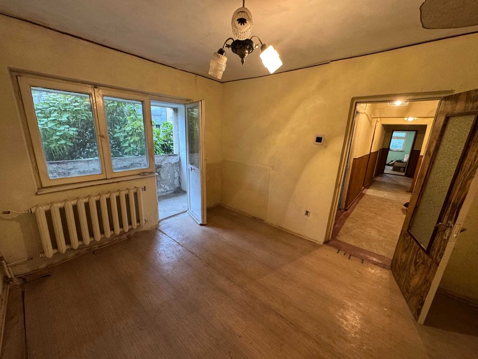 Apartament 4 camere decomandat langa Inspectorat Focsani, 2 Stejari