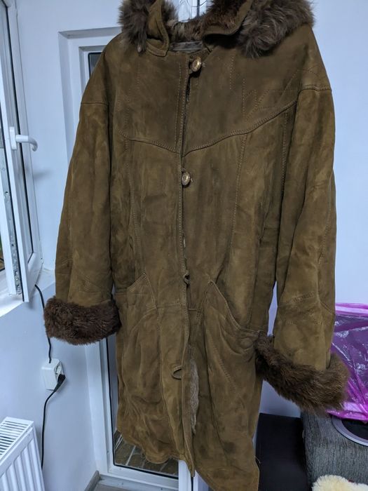 Jeacheta cu blana interioara ,ideala pentru ierni grele