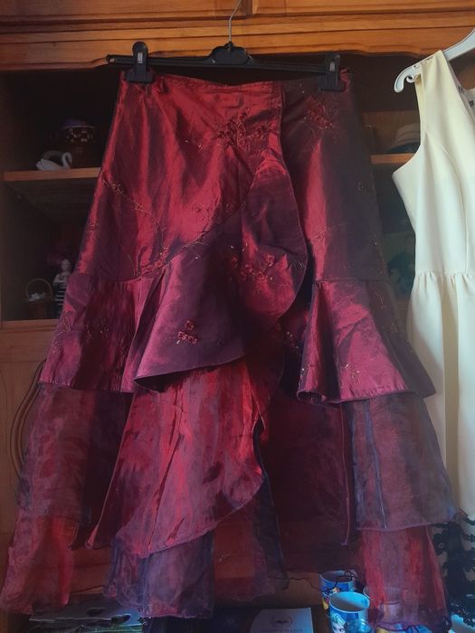 Vând set corset+fustă