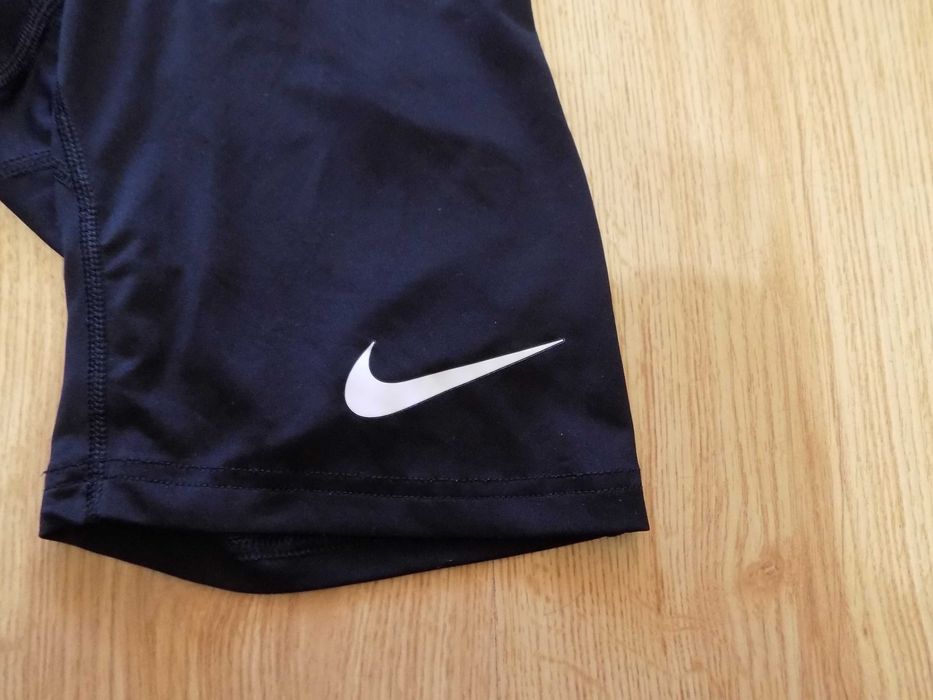 клин nike pro къси панталони анцуг екип оригинален мъжки спорт крос L