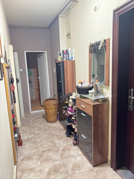 Двустаен Тухлен Апартамент , Обзаведен и Газифициран , кв. Запад 1