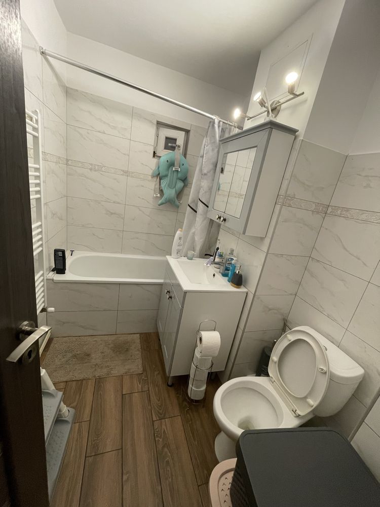 Vand apartament 2 camere