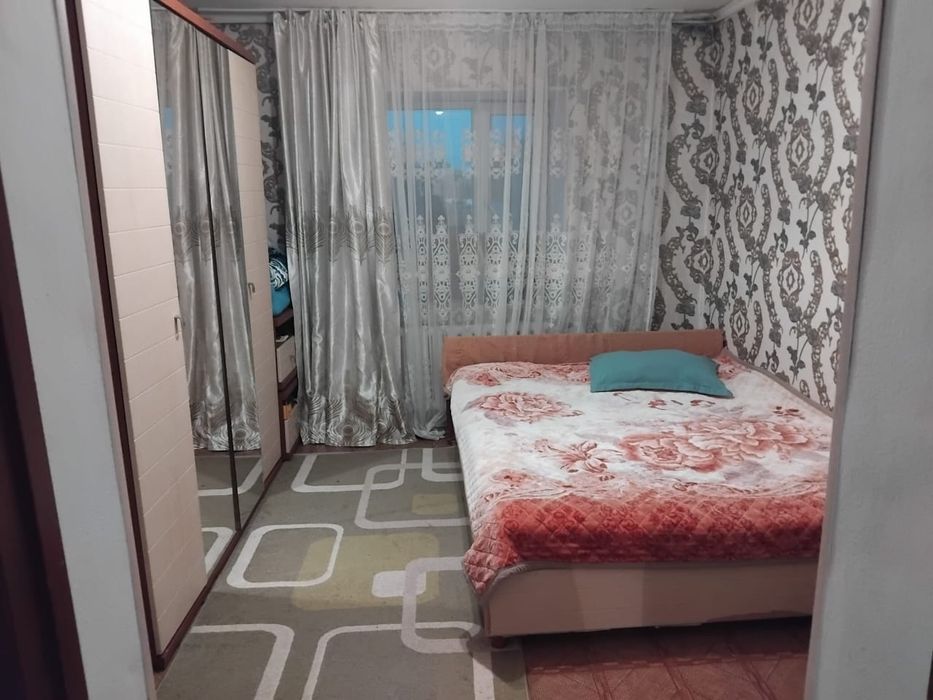 Продам спальный гарнитур