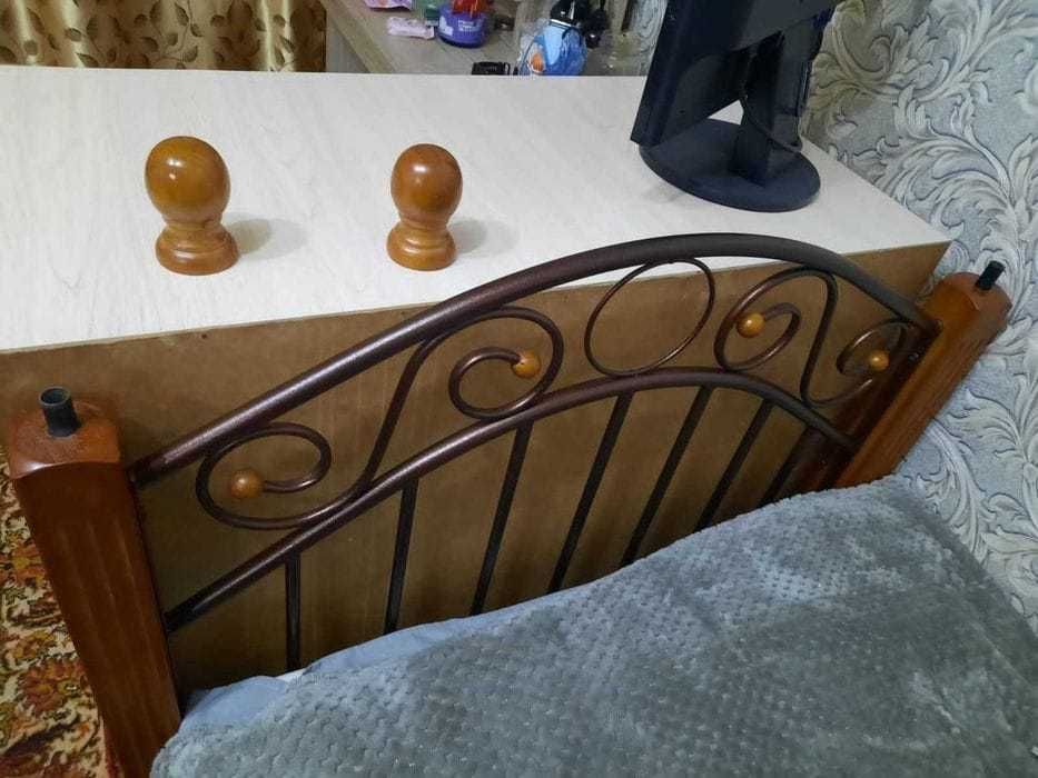 Продам 2х ярусную кровать