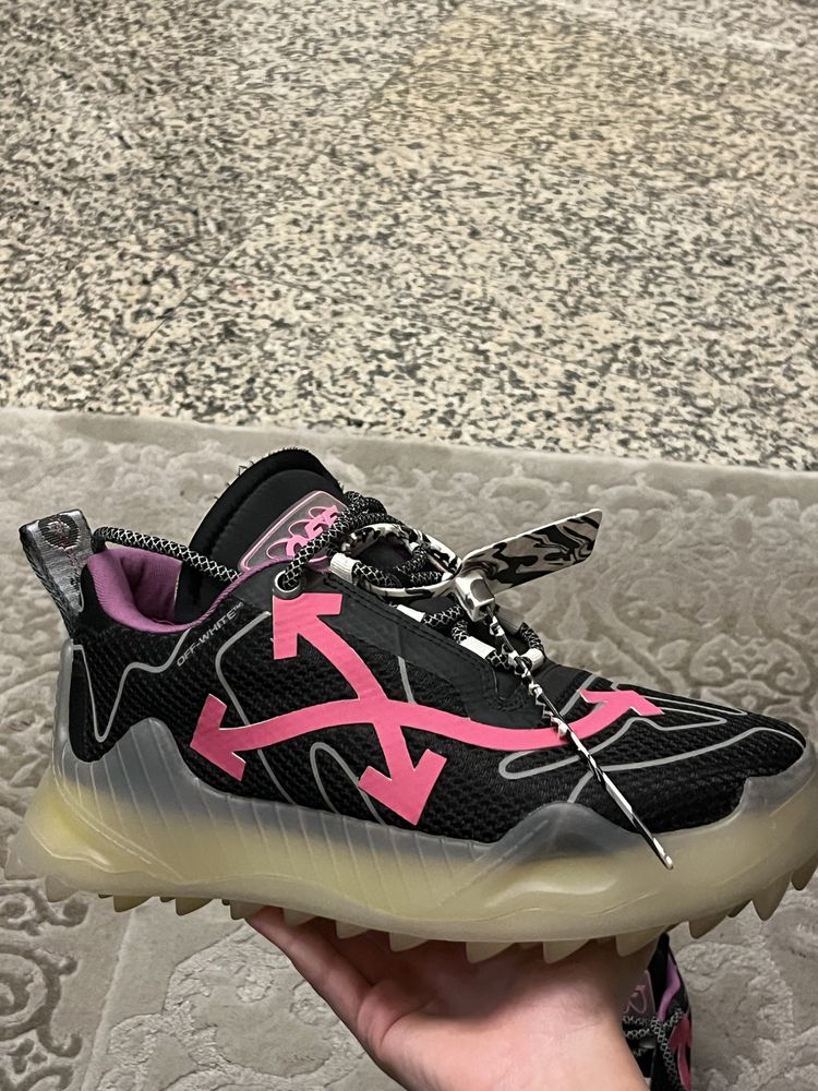Off-White ODSY-1000