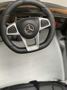Masinuta electrica cu telecomanda 4 x 4 Mercedes Benz GLC 63 AMG GRI