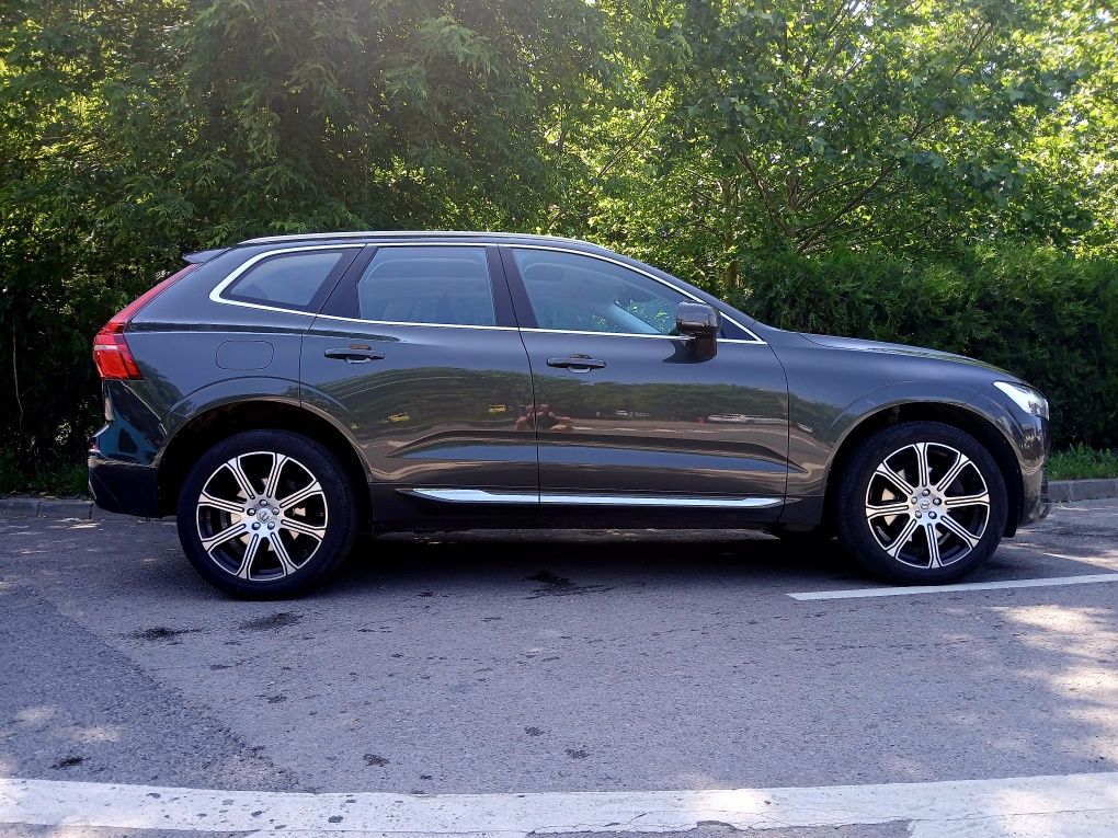 Volvo XC60 B5 235CP AWD 4x4- INSCRIPTION-