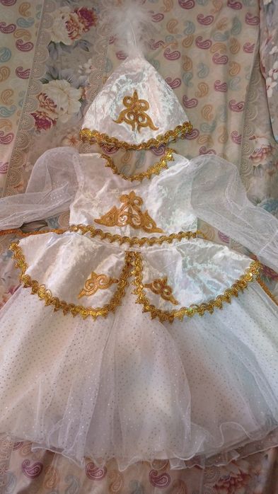 Продам национальный костюм