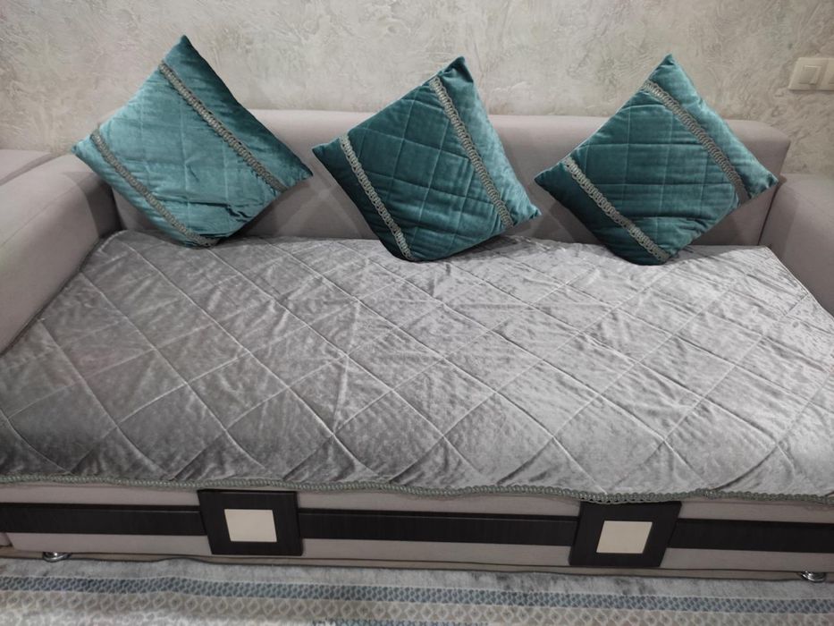 2 дивана с дивандеками