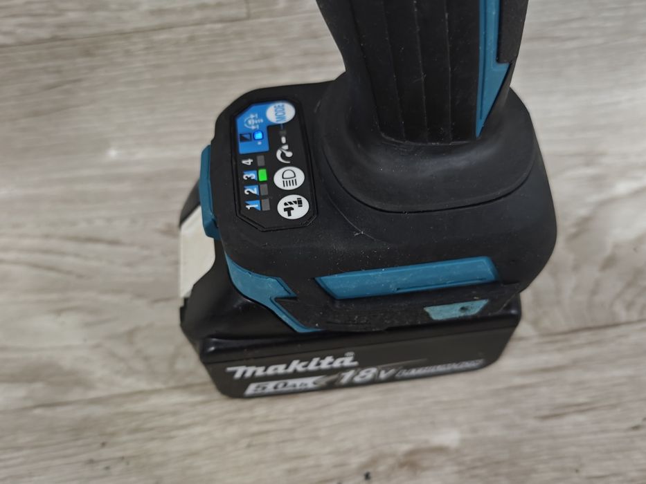 Makita DTW700 impact