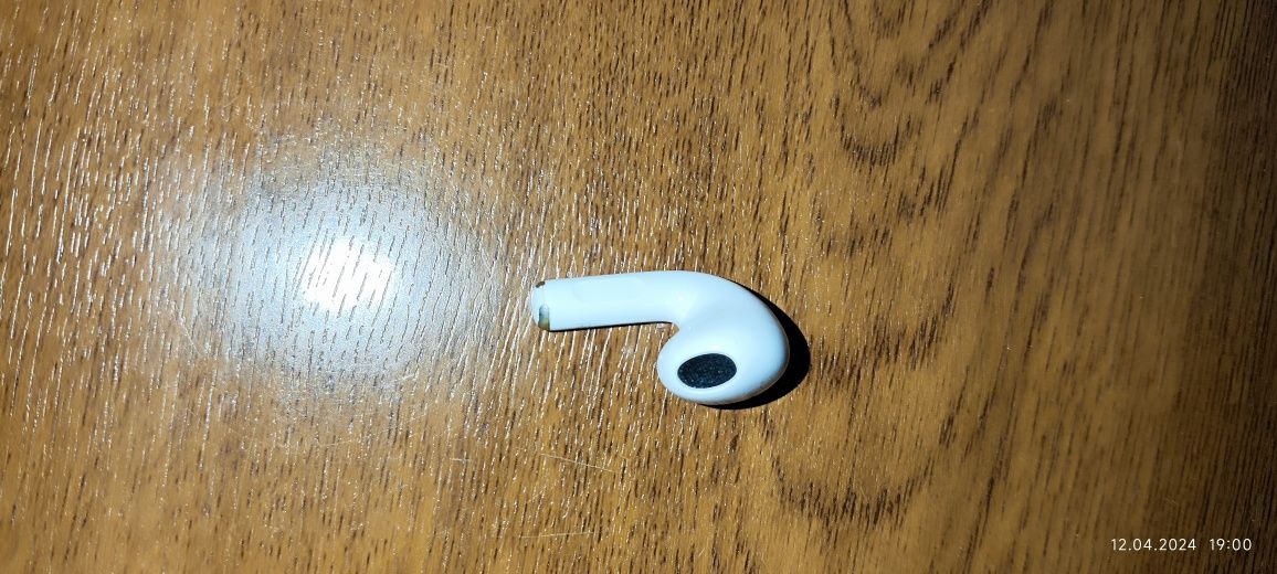 AirPods 3 Green lion brand