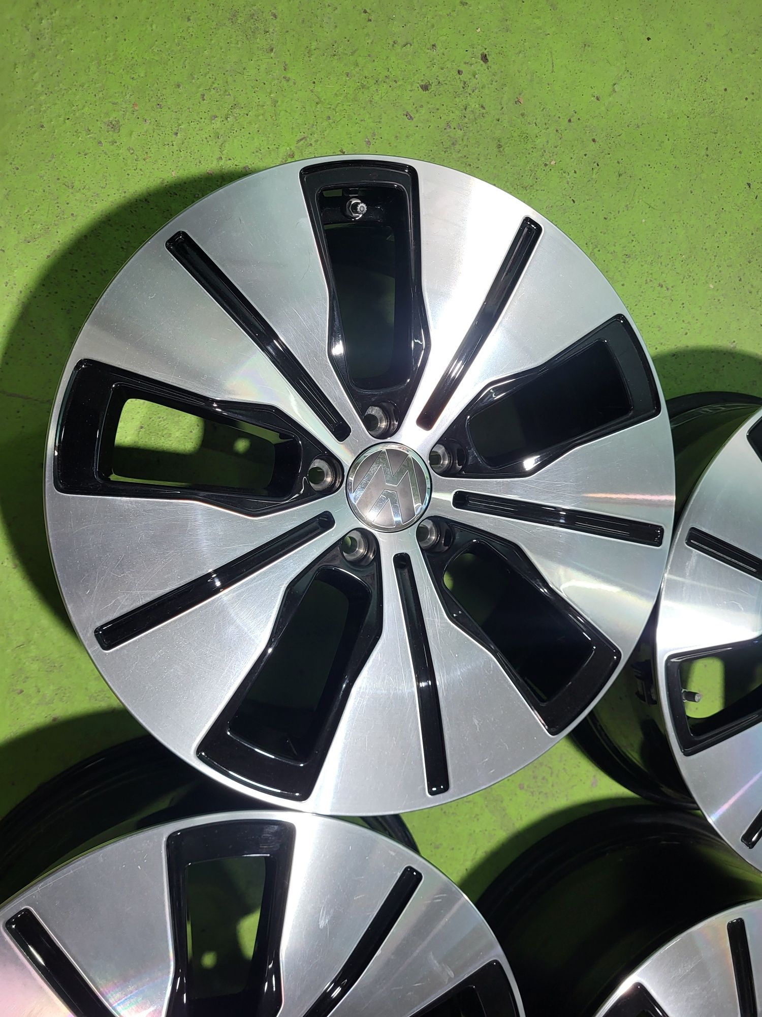 19 5x112 Vw Passat Tiguan Arteon Touran Caddy 5х112