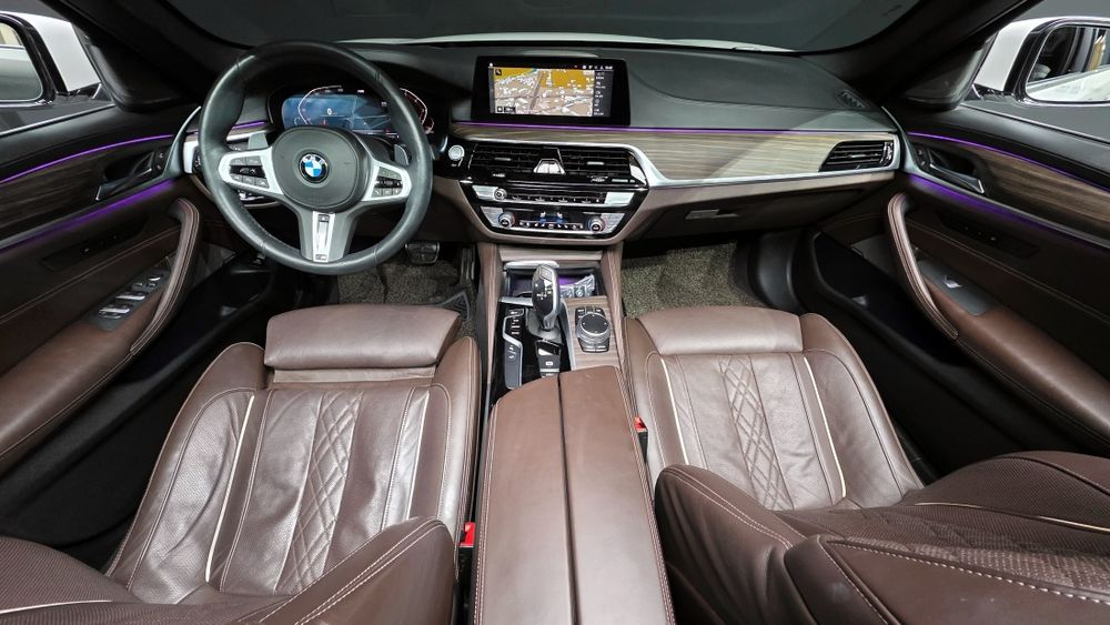 BMW 5-Series 530i xDrive M Sport Package Plus