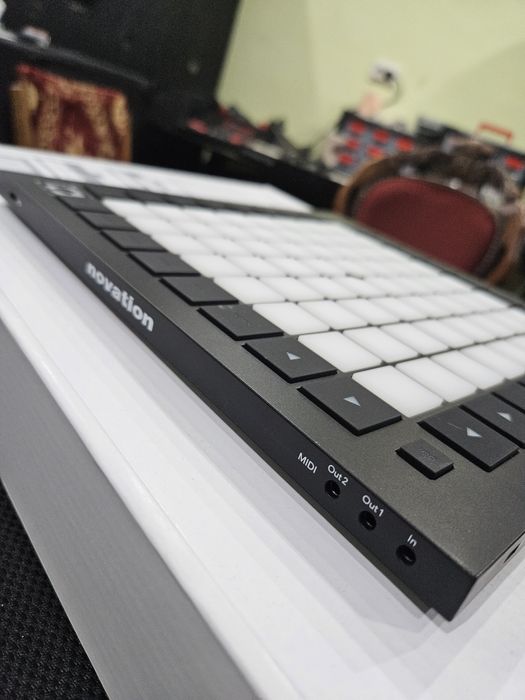 Novation Launchpad Pro MK3 midi controler schela lumini