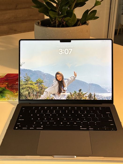 MacBook Pro M1 14 Inch