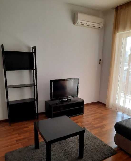 Двустаен апартамент под наем в Христо Смирненски