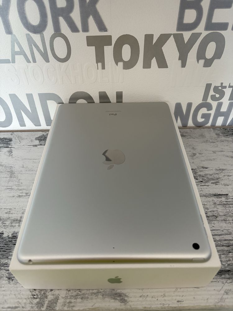 iPad 9, 64gb, сив