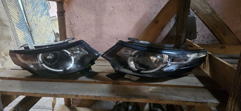 Фарове Land Rover Discovery Sport