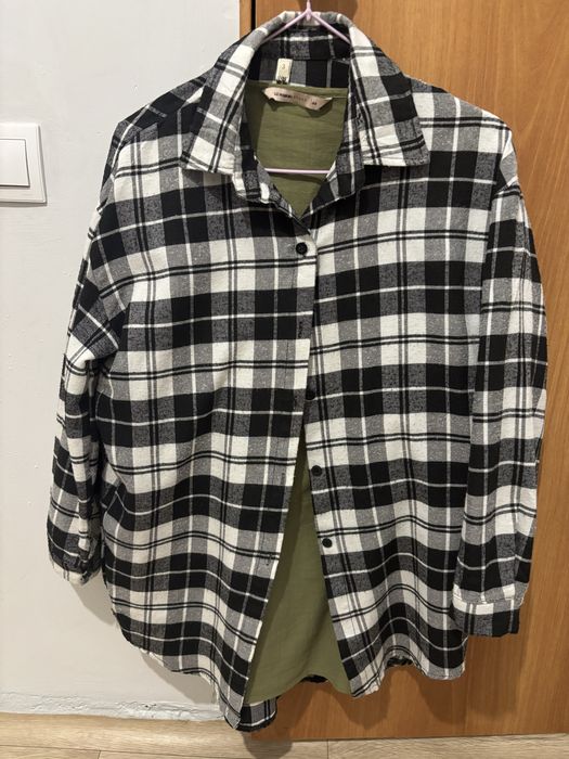 Продам б/у женские вещи