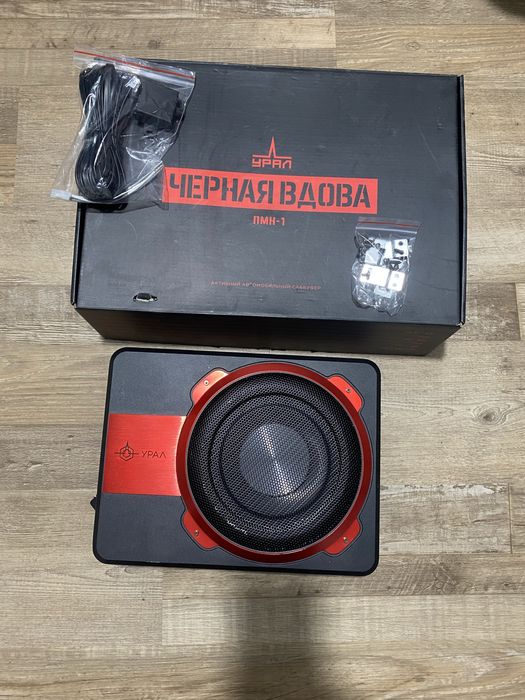 Активный сабвуфер Урал ПНМ-1