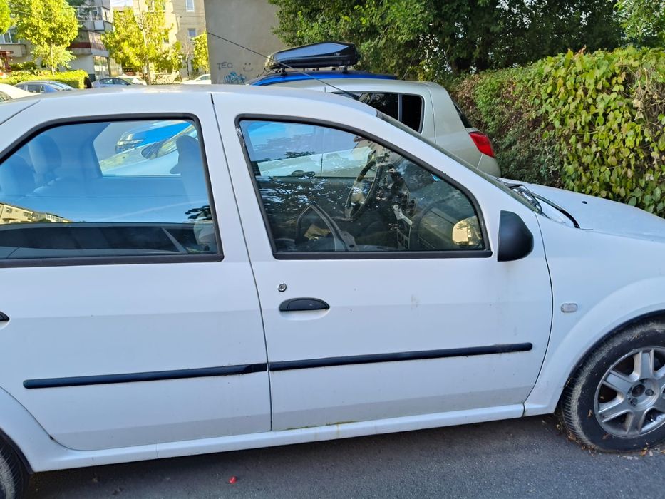 Vand Dacia logan 1