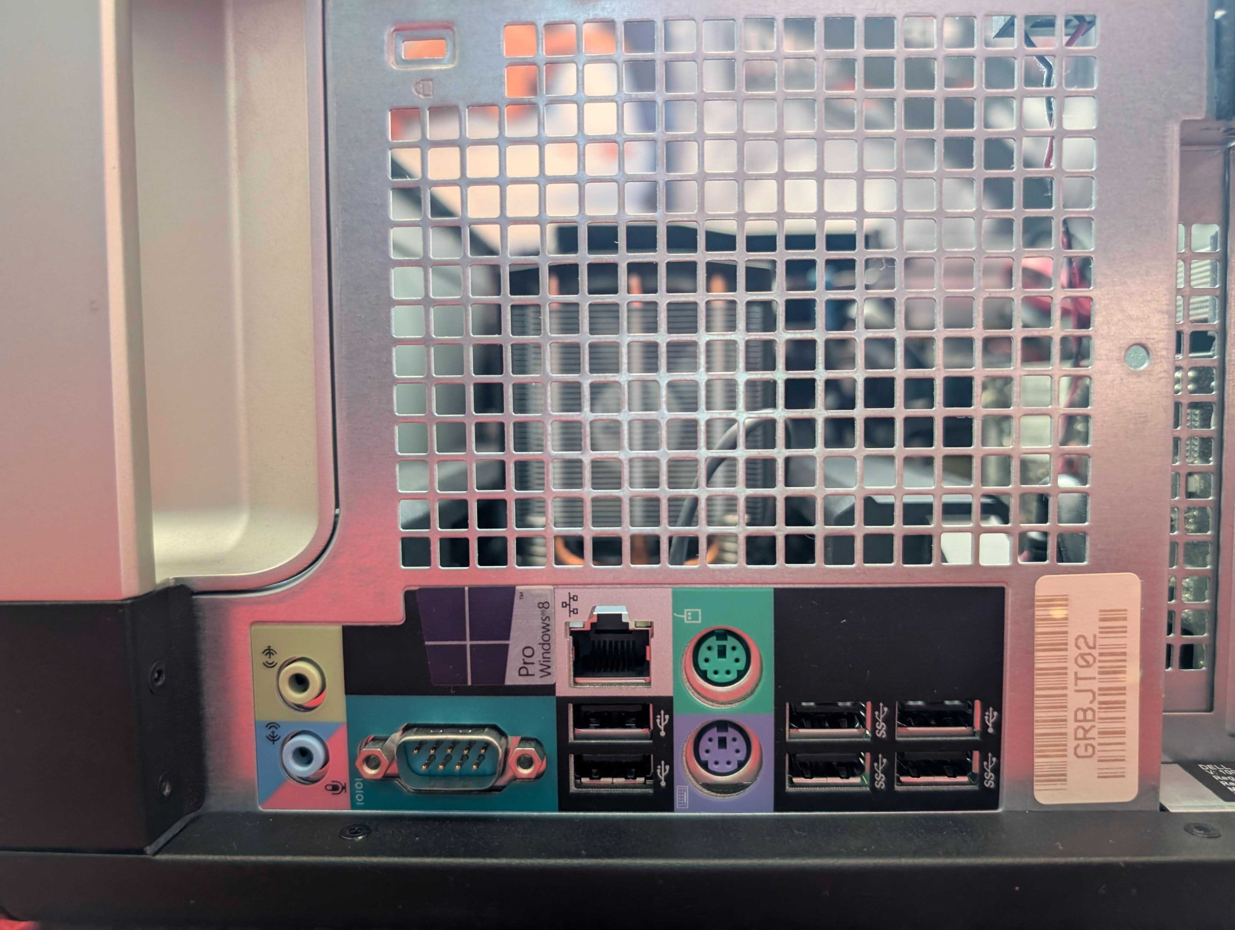 Компютър Dell Precision T3610 / Xeon E5 1650 / SSD / HDD / 32GB RAM