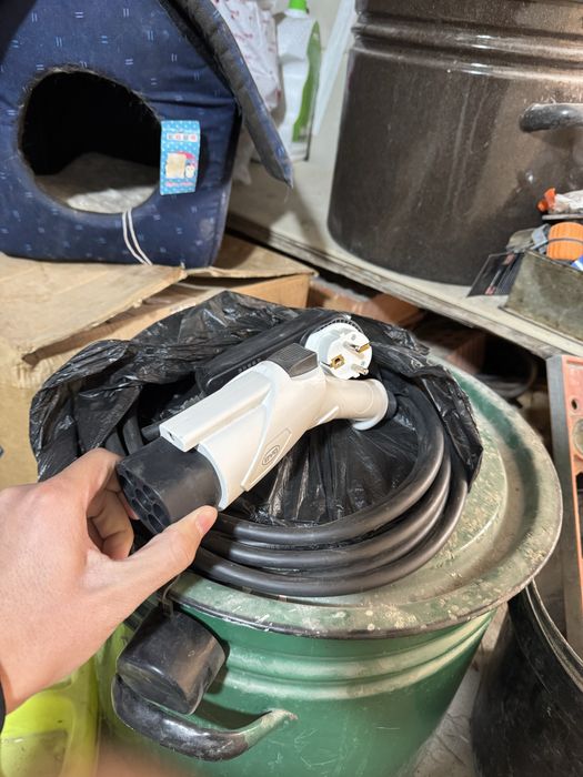 byd 3kw зарядка 220 розеткадан ишлиди