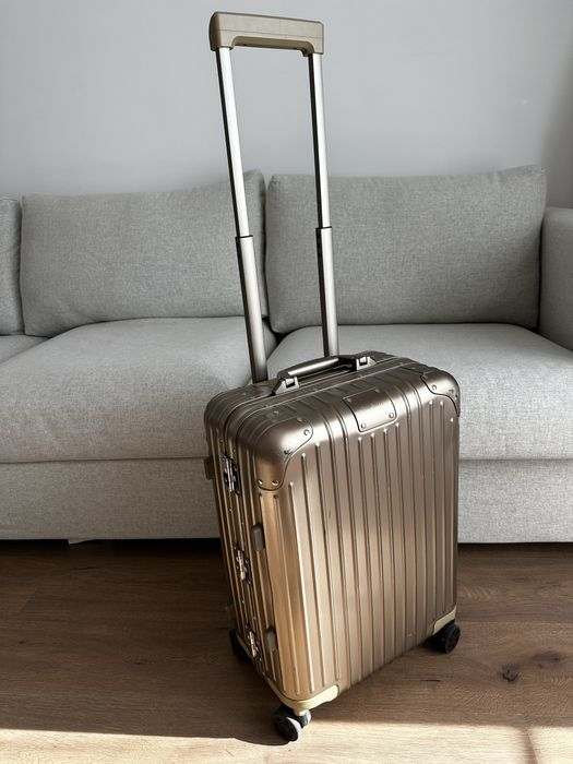 Troler cabin Rimowa aluminiu gold
