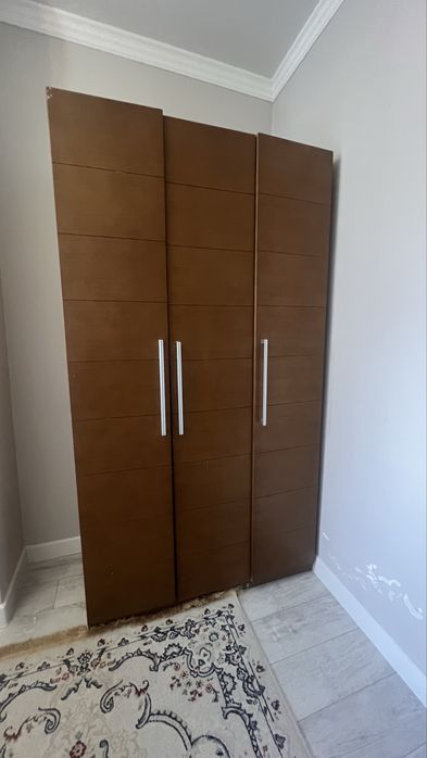 Срочно продам шкаф