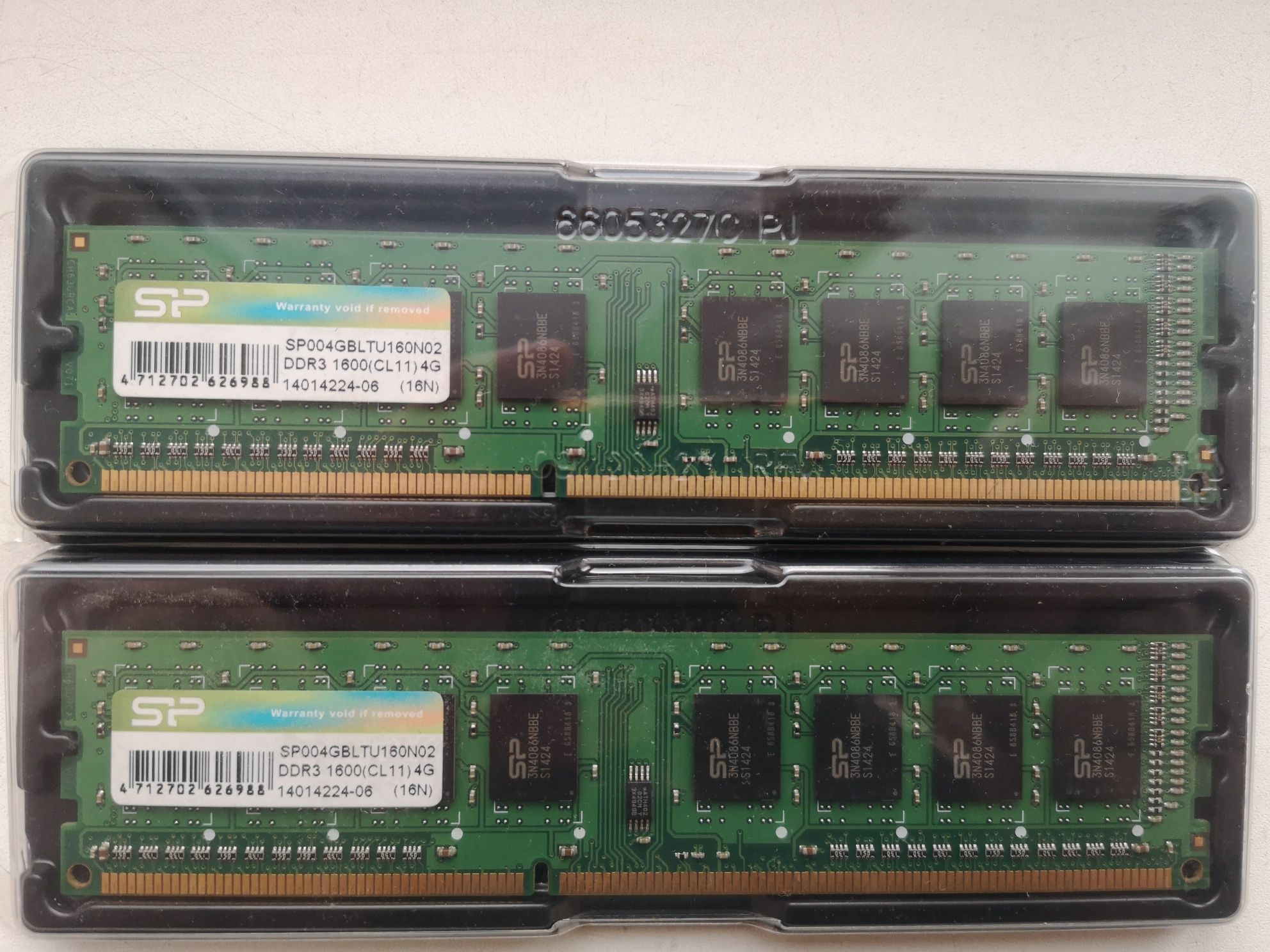 ОЗУ DDR3-1600 8Gb (2x4Gb) две плашки по 4Gb