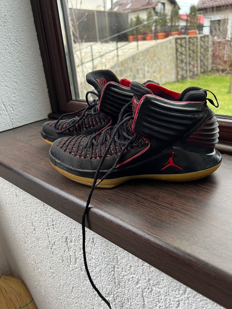 Jordan XXXII baieti