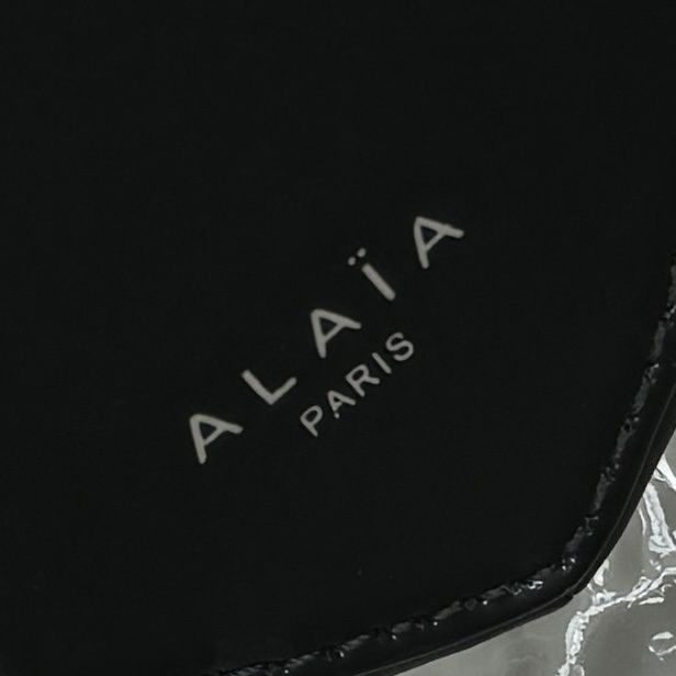 Geanta Alaia 21 cm, negru lac, Premium