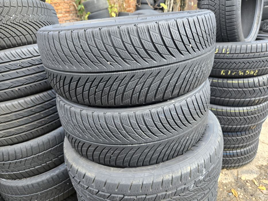 2бр. 235 40 19 Michelin зимни.