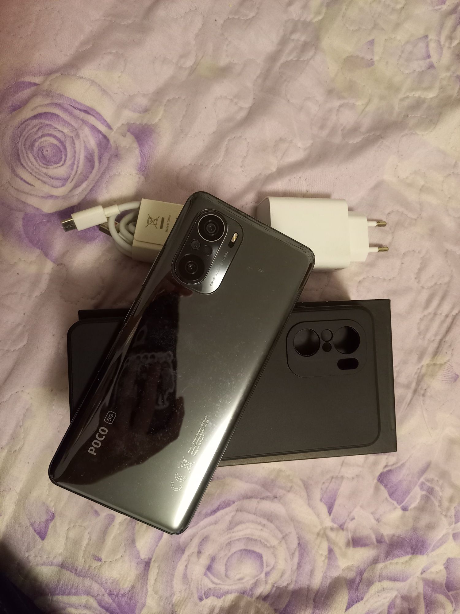 Poco f3,С зарядкой ТОРГ УМЕСТЕН