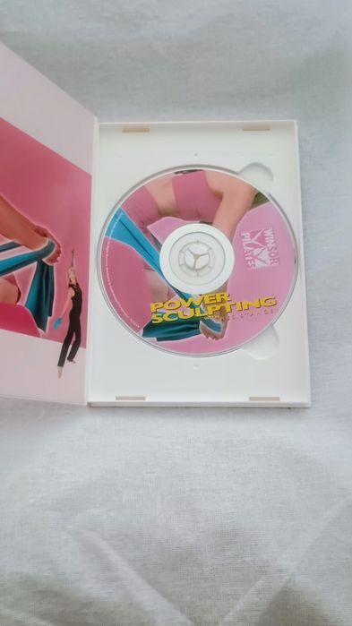 Fitness Pilates cu banda de modelare.