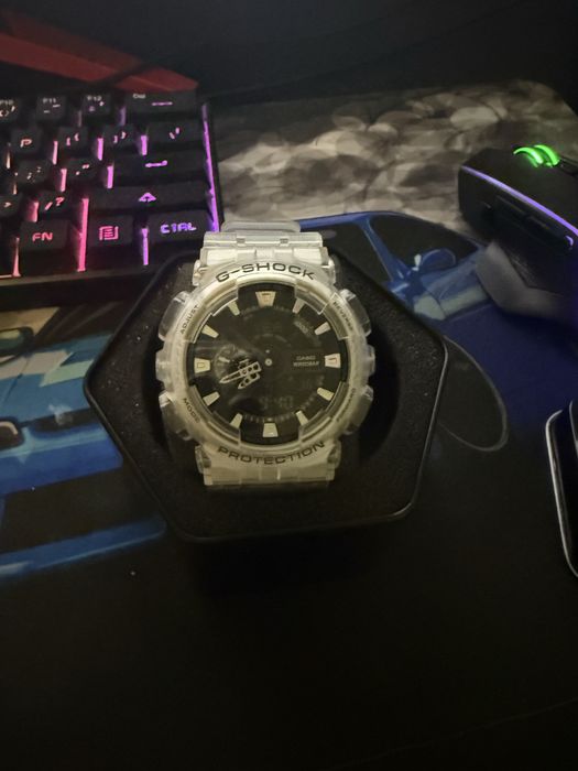 Часовник G-shock
