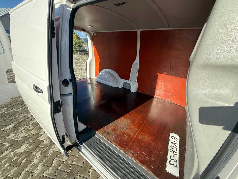 Volkswagen Transporter 5 2.0 TDI 140 CP 2010