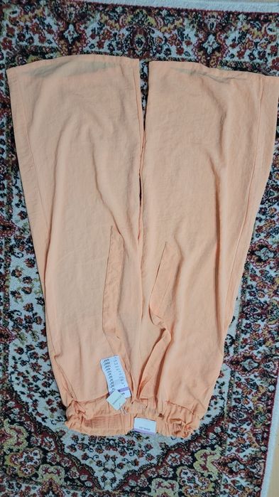 Pantaloni wide leg femei- Sinsay, marimea M- noi, cu eticheta